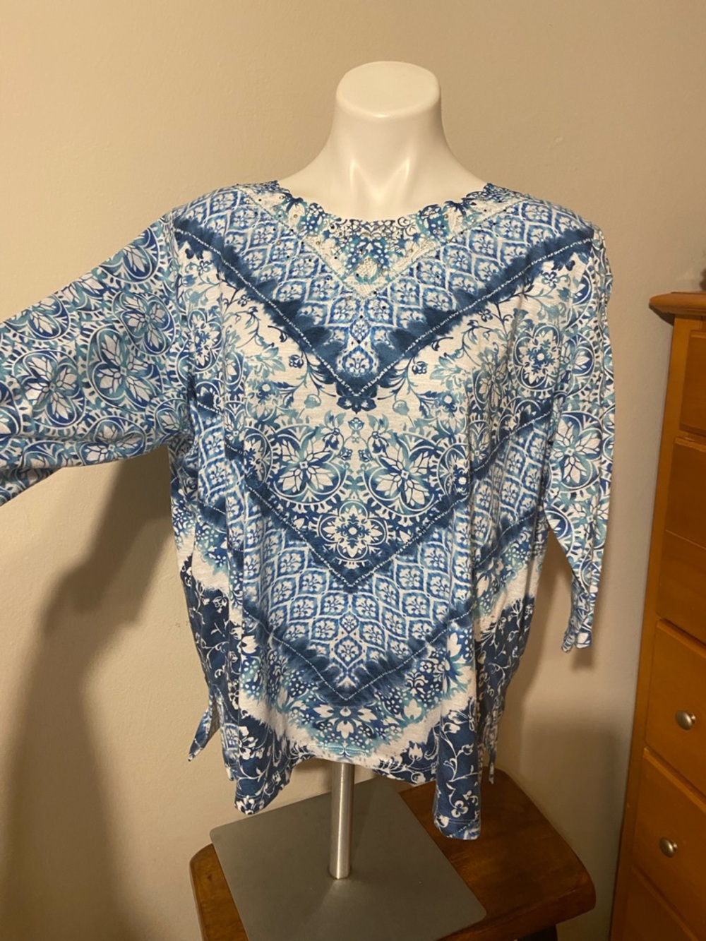 Alfred Dunner Blue and White Long Sleeve Printed Tunic